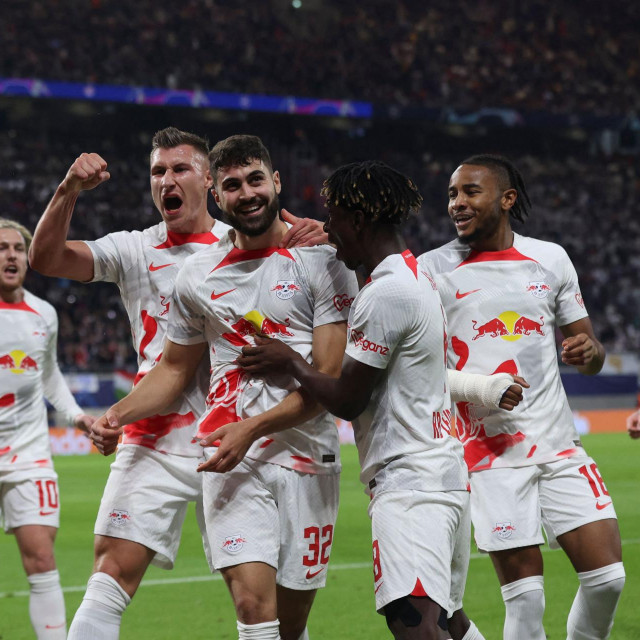 Gvardiol sa suigračima slavi gol protiv Reala