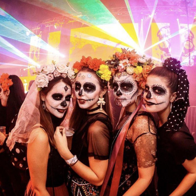 Dia de los muertos party u Laubi
