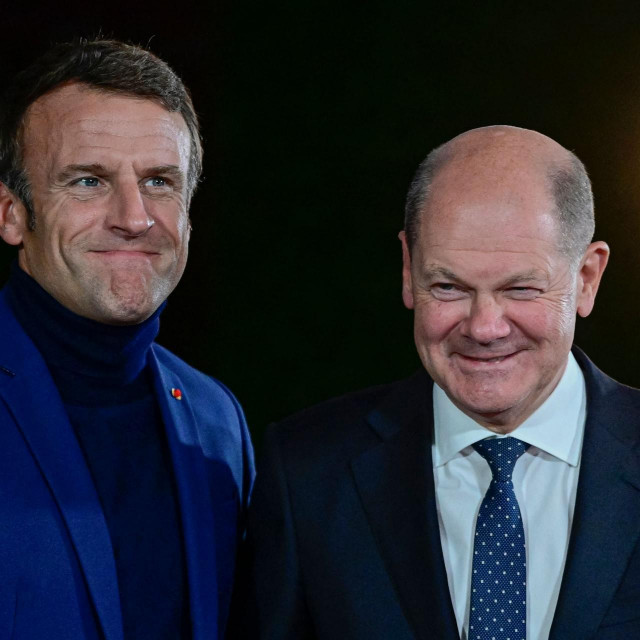 Emmanuel Macron i Olaf Scholz 