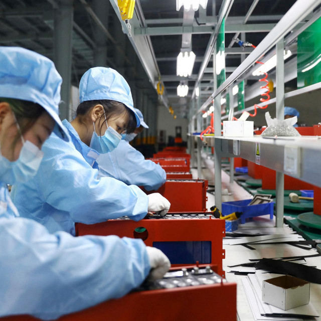 Tvornica baterija (ilustracija)