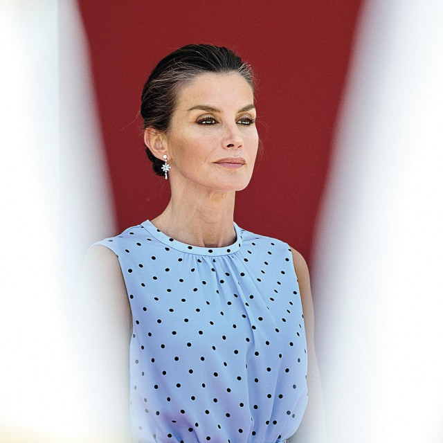 Optužuju je da je opsjednuta mladolikim izgledom, a Letizia prkosi zlim jezicima tako što ne boji kosu i ponosno pokazuje svoje sijede