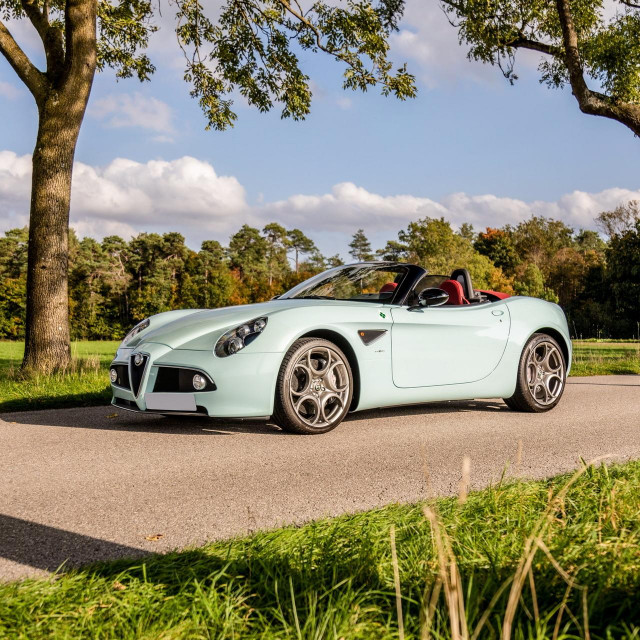 2010. Alfa Romeo 8C Spider
