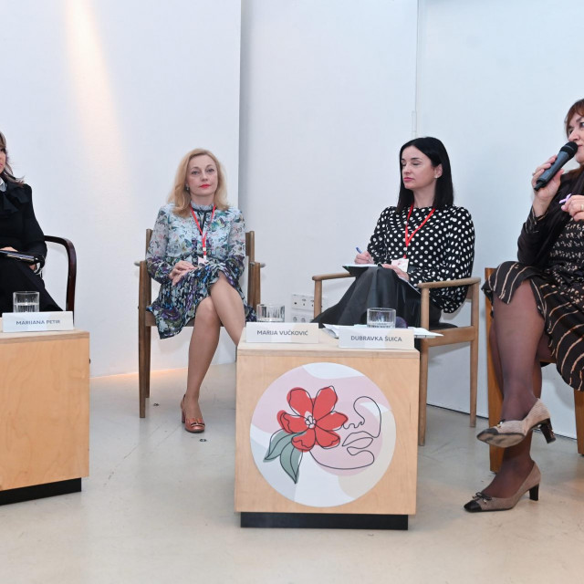 Sunčana Glavak, Marijana Petir, Marija Vučkovic, Dubravka uŠica.