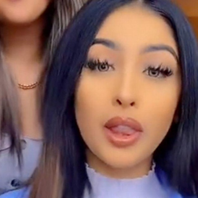 Influencerica Mahek Bukhari