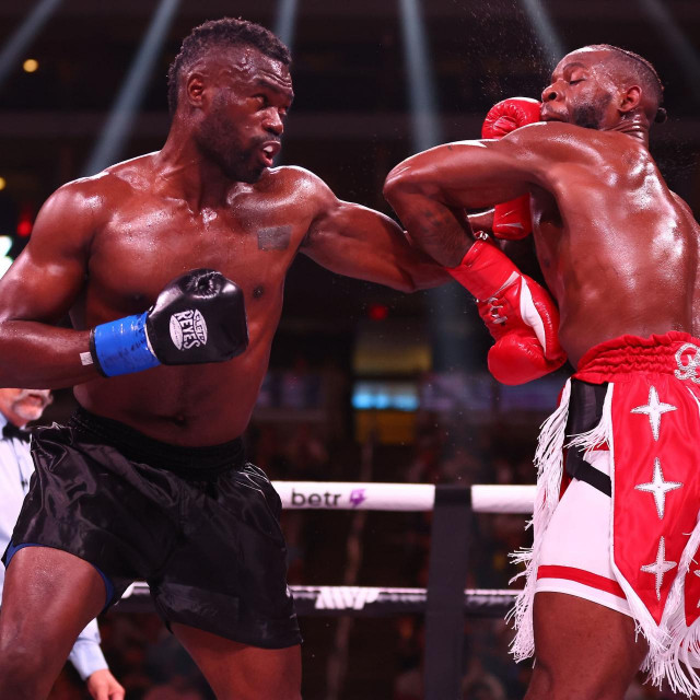 Uriah Hall vs. Le‘Veon Bell