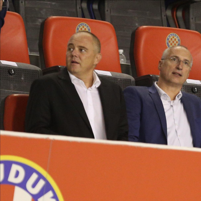 Antonio Kuzmanić pored Ivice Puljka i Vinka Radovanija