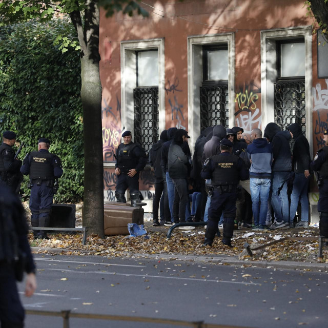 U centru Zagreba došlo je do tučnjave pripadnika Torcide i Bad Blue Boysa