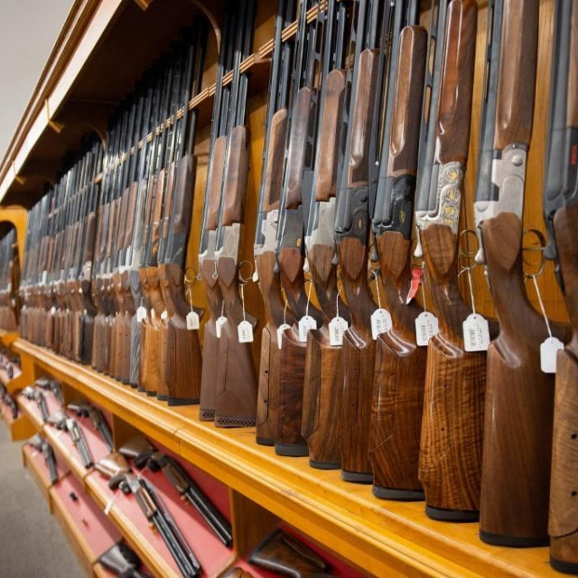 Trgovina oružjem; ilustracija