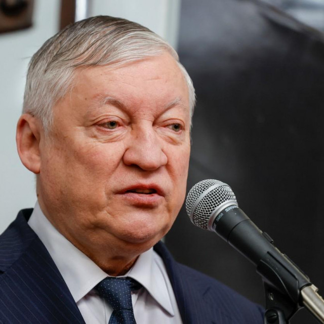 Anatolij Karpov se nalazi u bolnici u Moskvi