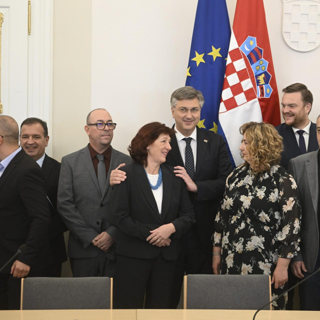 Vlada i sindikati potpisali su nove kolektivne ugovore za državne i javne službenike i namještenike