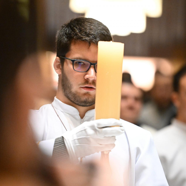 Holywin program. Svečanu euharistiju vodio je Marko Šop