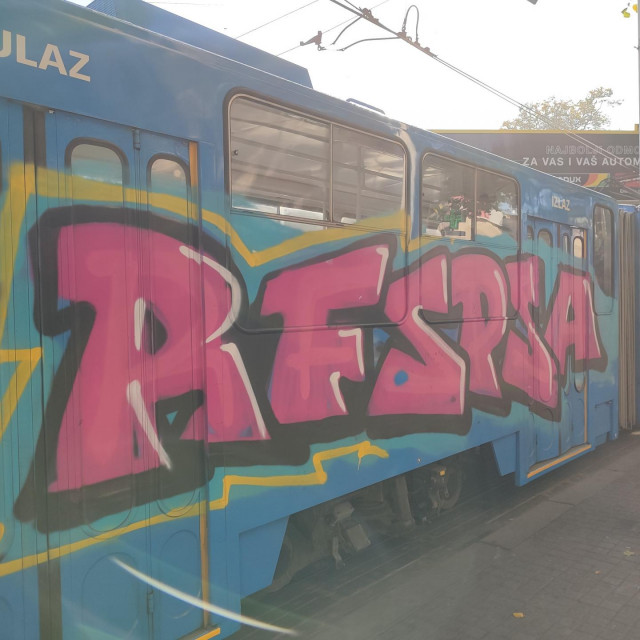 Vandalizrani ZET-ov tramvaj