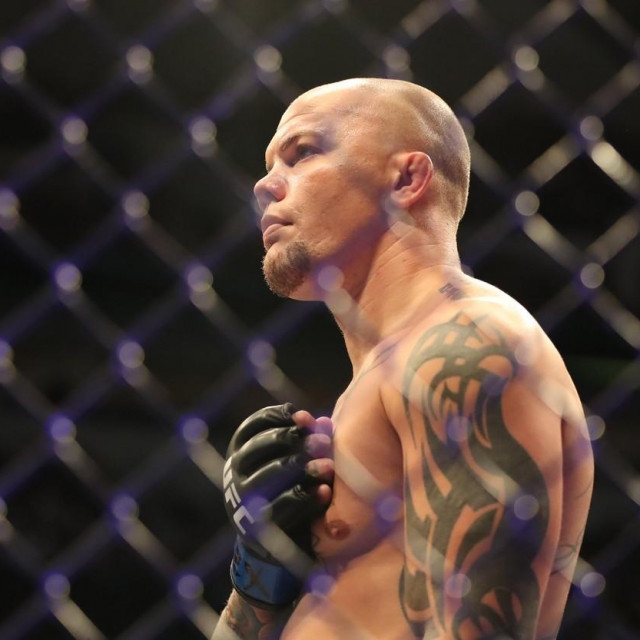 Anthony Smith