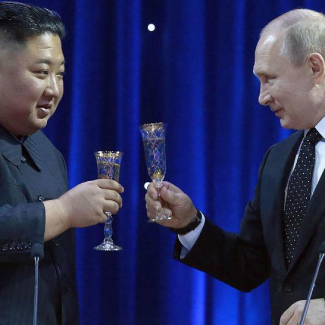 Kim Jong Un i Vladimir Putin
