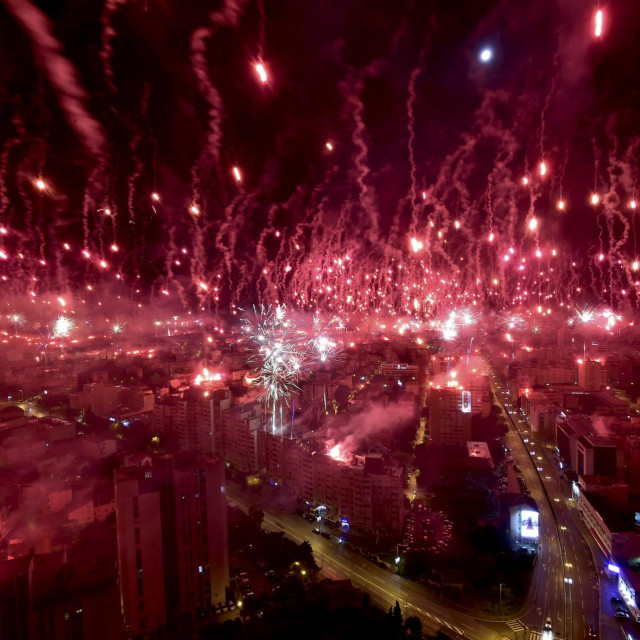 Bakljada u čast 70. rodjendana Torcide (ilustracija)