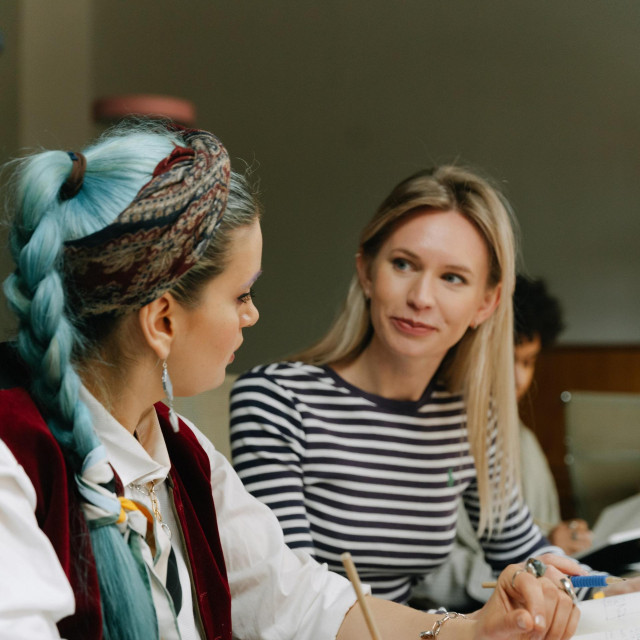 Unapređenje dovodi prijateljesto na kušnju.