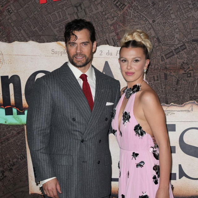 Henry Cavill i Millie Bobby Brown
