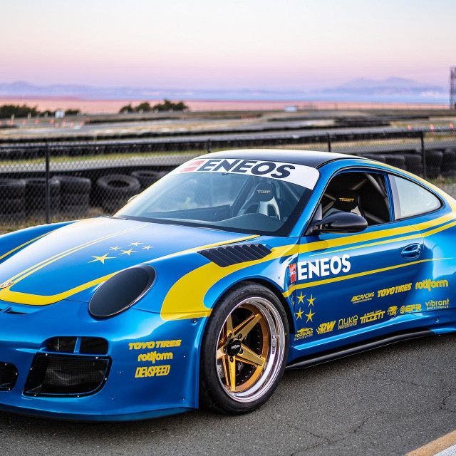 Eneos Porsche 911 GT3 STI
