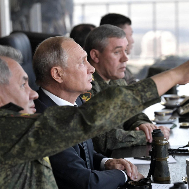 Sergej Šojgu, Vladimir Putin i Valerij Gerasimov (fotografija iz 2018.)