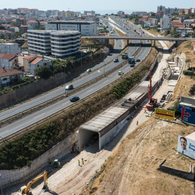 Radovi na izgradnji prometne rampe u ulici Zbora narodne garde na zapadnom ulazu u grad
