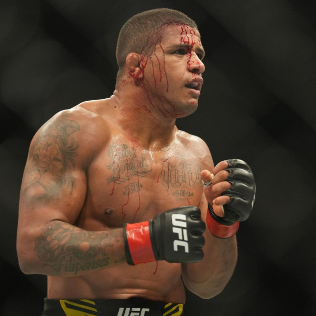  Gilbert Burns 