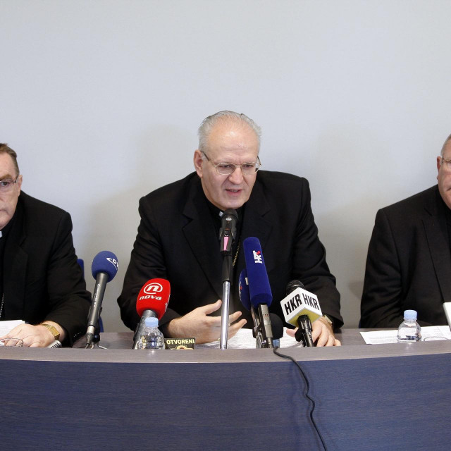Josip Bozanić, Peter Erdo i Jean-Pierre Ricard 2010. u Zagrebu