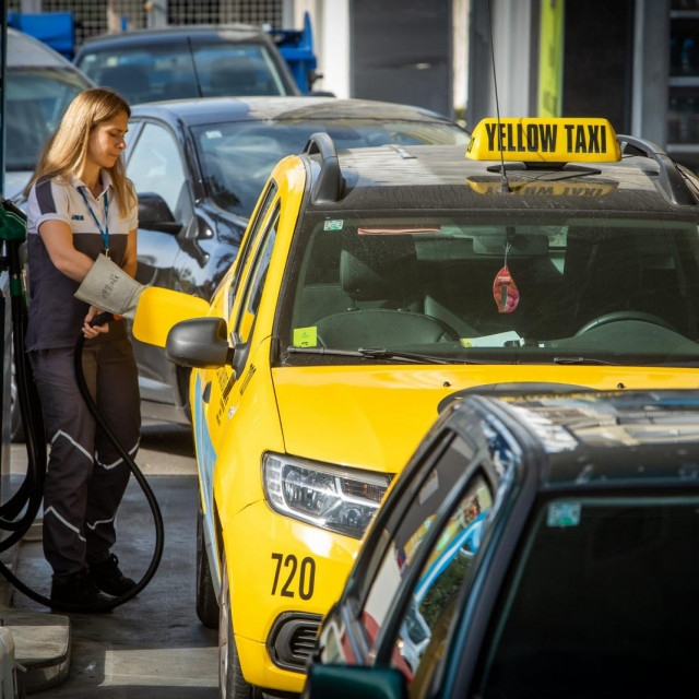 Benzinska postaja, Ilustracija