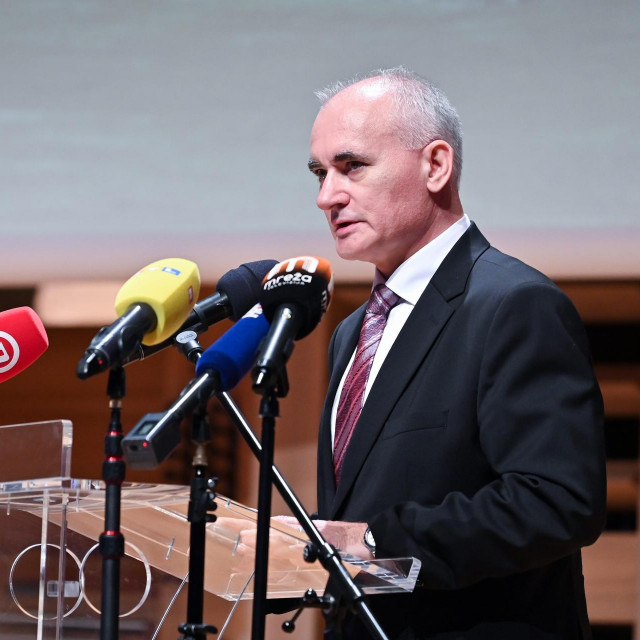 Stjepan Lakušić, rektor Sveučilišta u Zagrebu