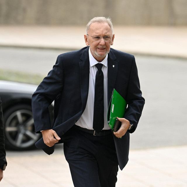 Davor Božinović