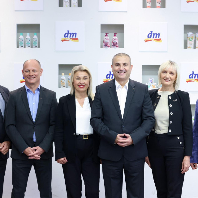 Članovi Uprave dm-a