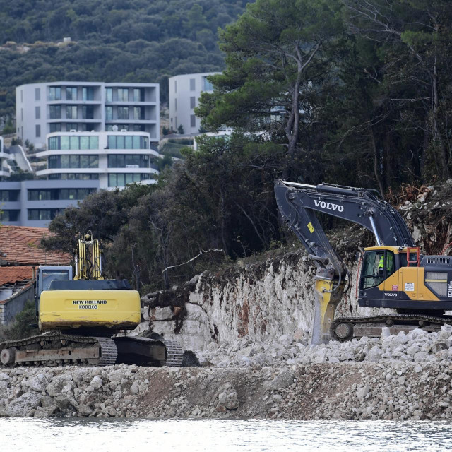 Gradilište Luke Polačište, EU projekta vrijednog 187 milijuna kuna
 