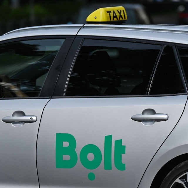 Bolt taksi
