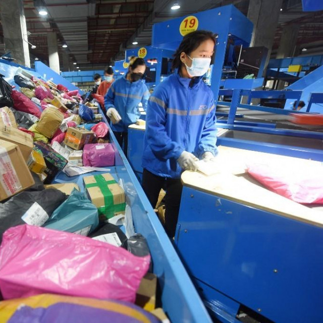 Dan samaca pretvorio se u pravi shopping festival u Kini