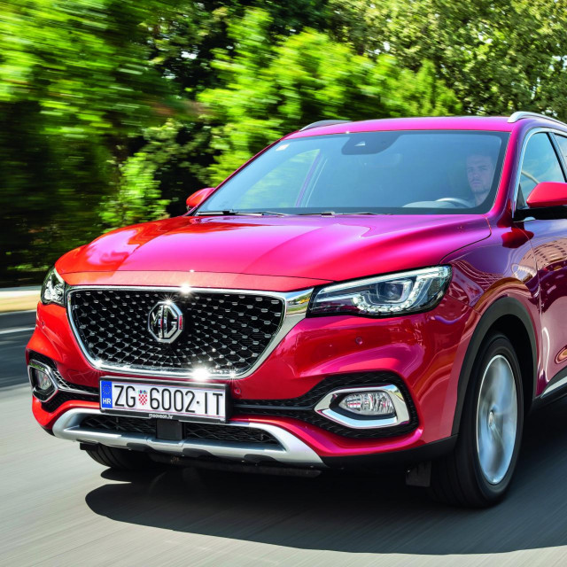 Test MG EHS Plug-in Hybrid