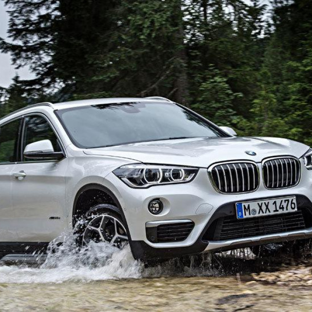 BMW X1