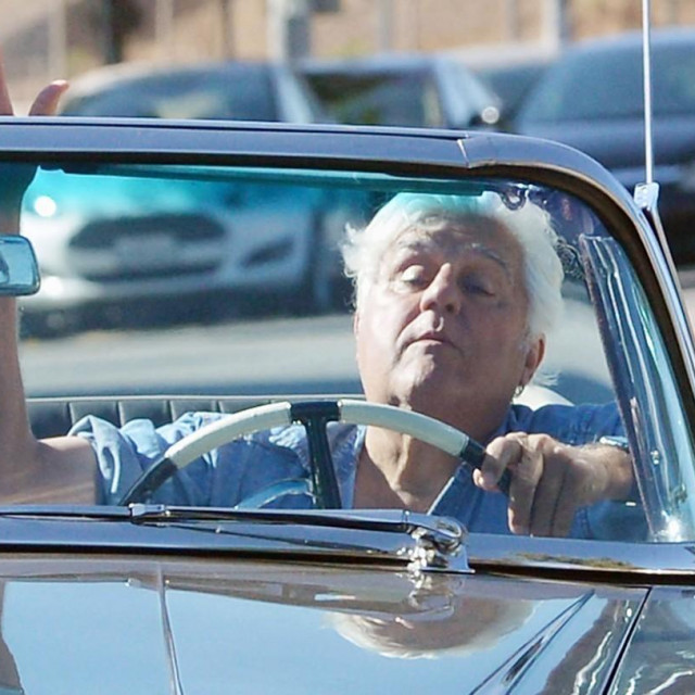 Jay Leno u svome vinatge kabrioletu vozi  Los Angelesom, arhivska fotografija