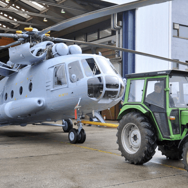 Mi-8 helikopter i Black Hawk