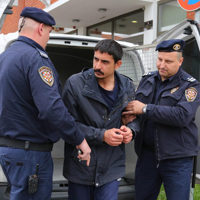 Dovođenje Muhammada S., osumnjičenog za ubojstvo u tramvaju broj 6, na ispitivanje