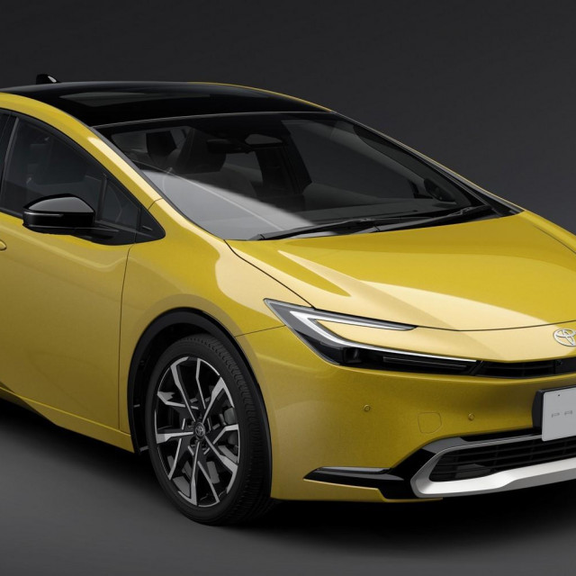 2023. Toyota Prius