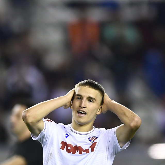 Previše se puta Biuk ove sezone hvatao za glavu