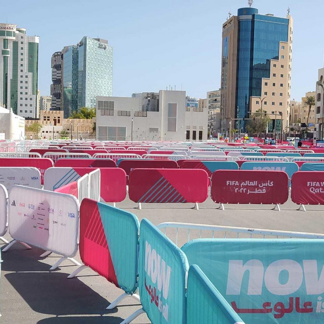 Pred metroom u Dohi očekuju se redovi, ali zasad je sve prazno