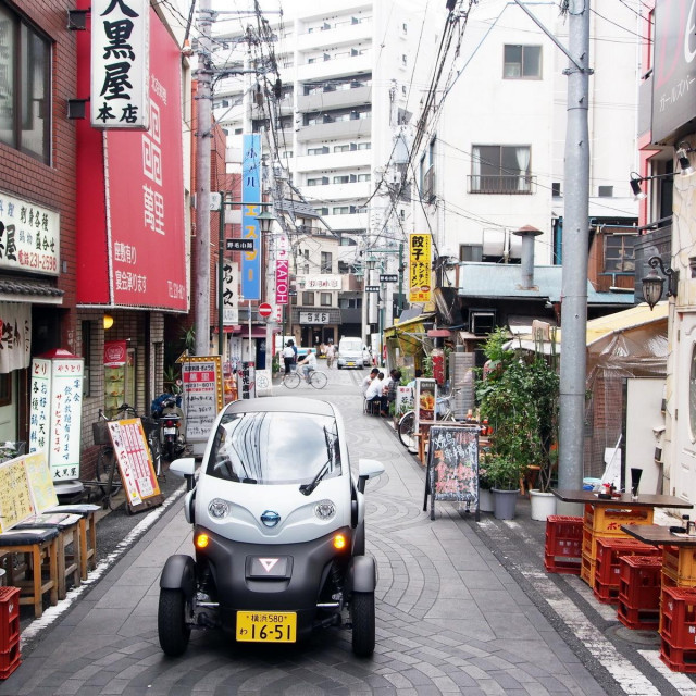 Nissan New Mobility koncept