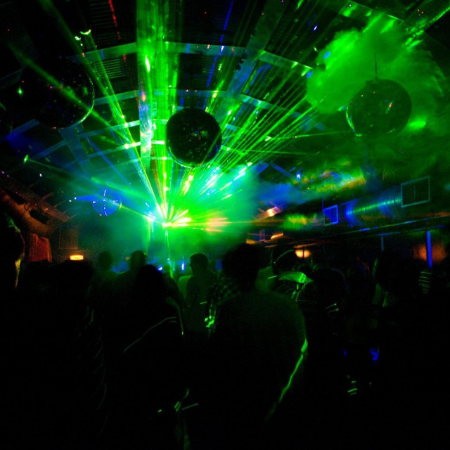 Noćni klub, ilustracija