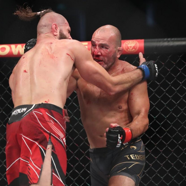 Jiri Prochazka i Glover Teixeira