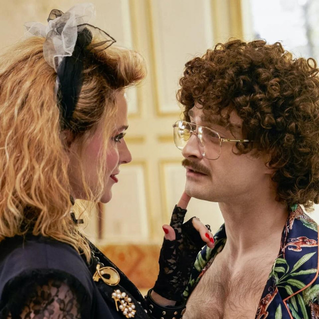 Daniel Radcliffe kao Weird AL Yankovic i Evan Rachel Wood kao Madonna