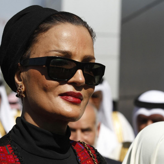 Moza bint Nasser