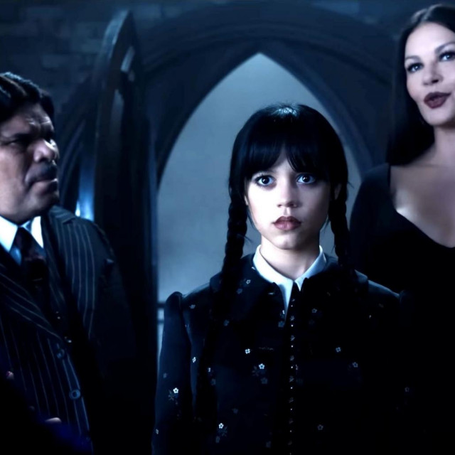 Luis Guzman, Jenna Ortega i Catherine Zeta Jones nova su obitelj Addams