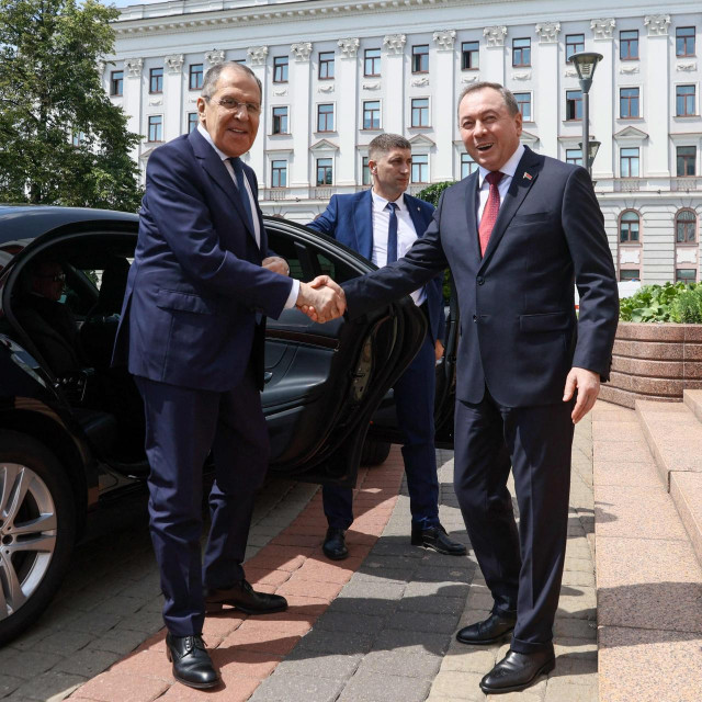 Maki (desno) trebao se u ponedjeljak susresti s Lavrovom (lijevo)