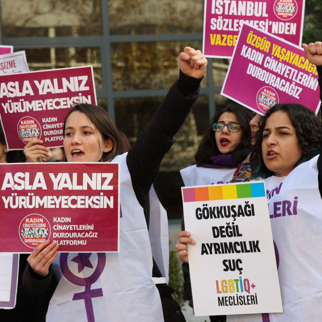 Prosvjed protiv nasilja nad ženama u Turskoj