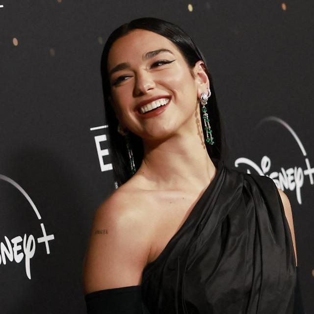 Dua Lipa 